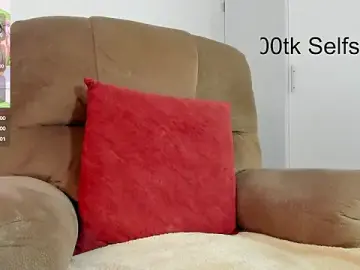 Stripchat Sex Chat of selfsuckqueen_