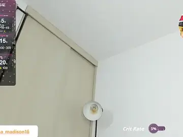 Stripchat Live Sex Cam of Madison_Medina