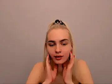 Stripchat Sex Cam of OliviaKisss