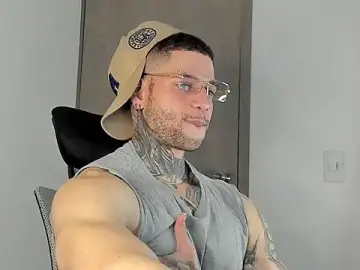 Stripchat Adult Webcams of _jamesleandros1