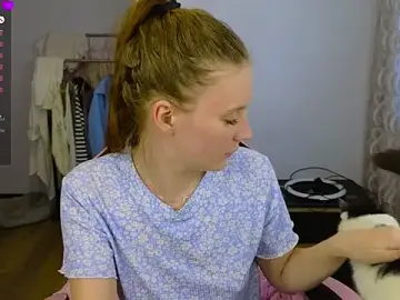 Stripchat Sex Cam of Mary_Blu