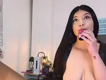 Stripchat Adult Webcam of Triipsy