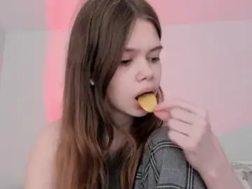 Stripchat Live Sex Cam of chansetolove