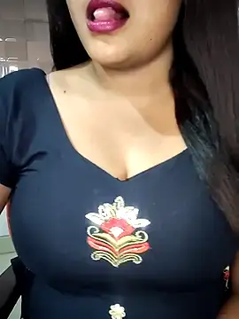 Stripchat Watch Live Sex Cams of cutepragya2