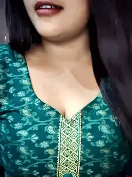 Stripchat Sex Cam of cutepragya2