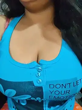 Stripchat Watch Live Sex Cams of cutepragya2