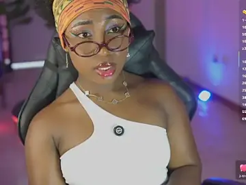 Stripchat Free Porn Cam of EmmaSanzz_