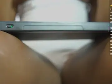 Stripchat Adult Video Chat of EmmaSanzz_