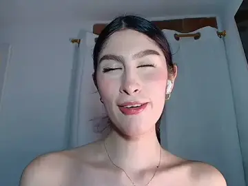 Stripchat Sex Cam of valeria_gonzales_