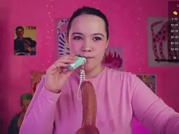 Stripchat Sex Cam of Chery_Lady22