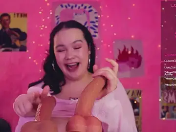 Stripchat Live Sex Cam of Chery_Lady22