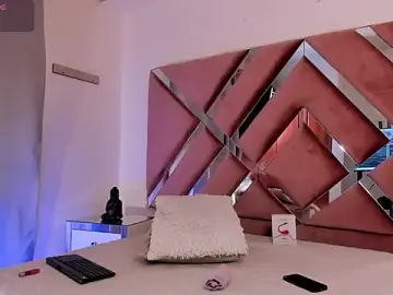 Stripchat Live Sex Cam of Aron_cruz