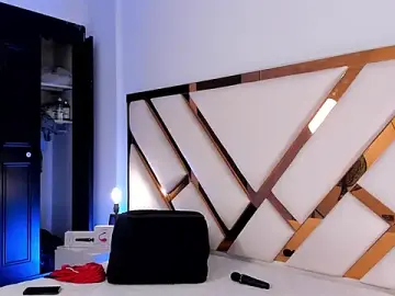 Stripchat Best Webcam of Aron_cruz