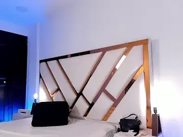 Stripchat Best live sex cam show of Aron_cruz