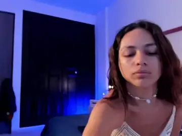 Stripchat Live Sex Cam of Aron_cruz