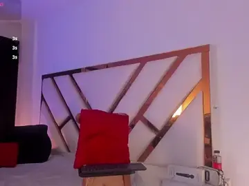 Stripchat Free Porn Cam of Aron_cruz