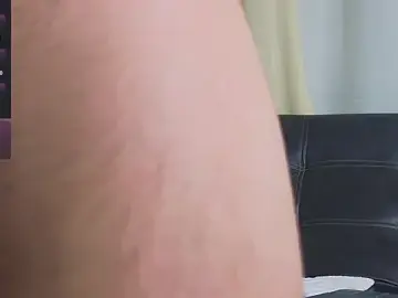 Stripchat Sex Cam of EdwardRoss_