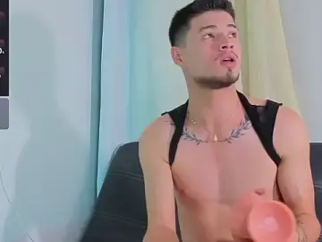 Stripchat Watch Live Sex Cams of EdwardRoss_