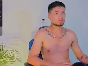 Stripchat Sex Cam of EdwardRoss_