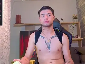 Stripchat Nude Webcam of EdwardRoss_