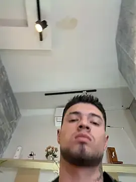 Stripchat Live Sex Cam of EdwardRoss_