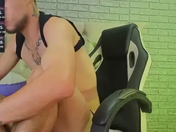 Stripchat Free Live Porn of EdwardRoss_