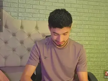 Stripchat Live Sex Cam of EdwardRoss_