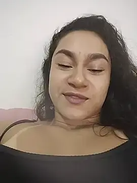 Stripchat Private Sex Chat of yummi_greluda