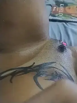 Stripchat Adult Webcams of yummi_greluda