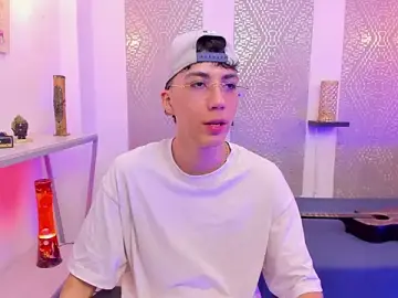 Stripchat Free Live Porn of Nikolay_Gregori