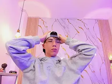 Stripchat Free Porn Cam of Nikolay_Gregori