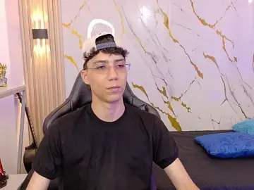 Stripchat Adult Webcam of Nikolay_Gregori