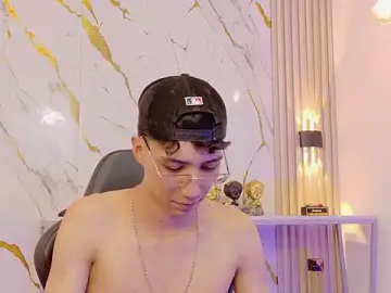 Stripchat Live Porn of Nikolay_Gregori