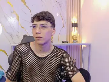 Stripchat Free Live Porn of Nikolay_Gregori