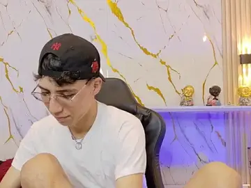 Stripchat Free Porn Cam of Nikolay_Gregori