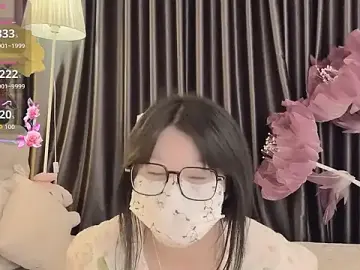 Stripchat Free Live Porn of --102KymMiiss--