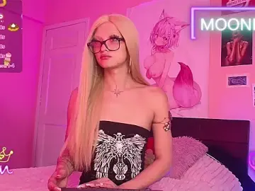 Stripchat Sex Chat of moonfiredancer