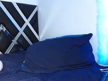 Stripchat Live Sex Cam of Levy_Steve