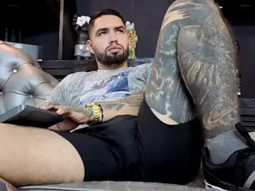 Stripchat Free Porn Cam of matteosantos