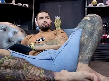 Stripchat Live Porn of matteosantos