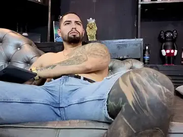 Stripchat Best Webcam of matteosantos