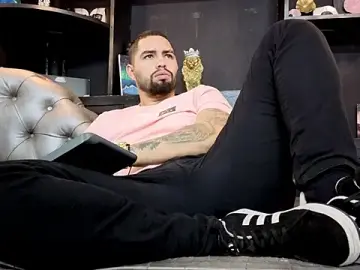 Stripchat Live Sex of matteosantos