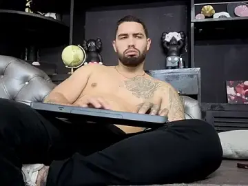 Stripchat Live Porn of matteosantos