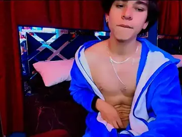 Stripchat Free Live Porn of Luke_Howland