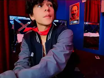 Stripchat Live Sex Cam of Luke_Howland