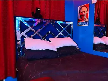 Stripchat Live Sex Cam of Luke_Howland