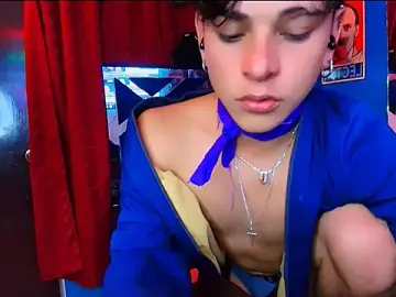 Stripchat Adult Webcam of Luke_Howland