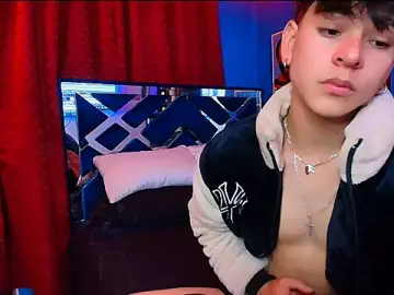 Stripchat Watch Live Sex Cams of Luke_Howland