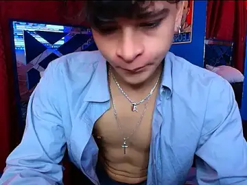 Stripchat Nude Webcam of Luke_Howland