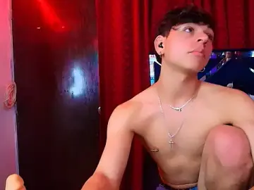 Stripchat Live Sex of Luke_Howland
